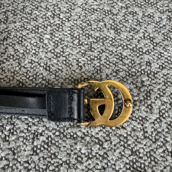Gucci Marmont thin Belt with Gold GG Buckle - Picture 8 of 11